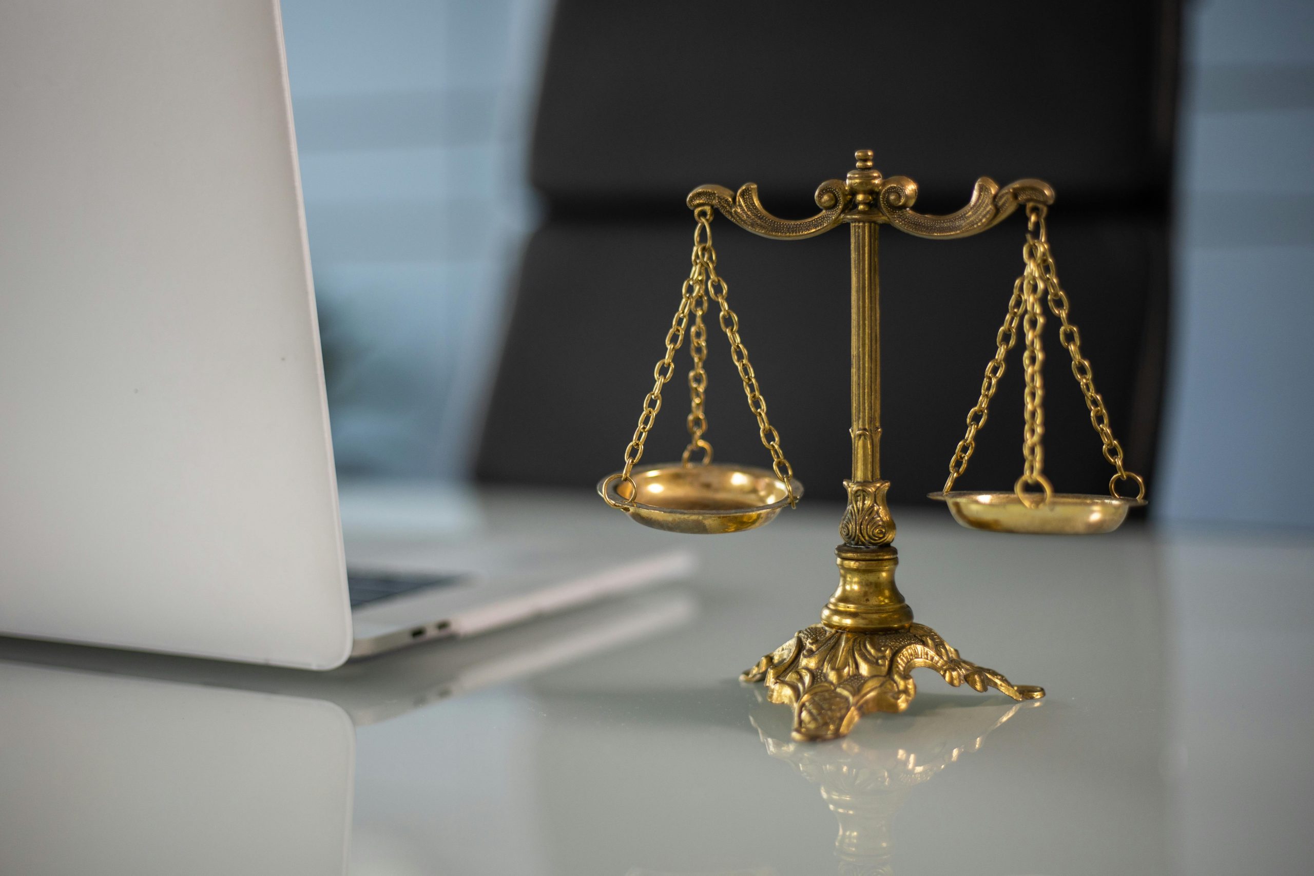laptop and law scale